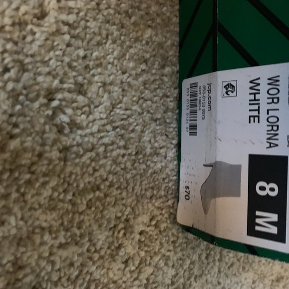 Worthington White booties- Brand New with Box - Picture 2 of 3